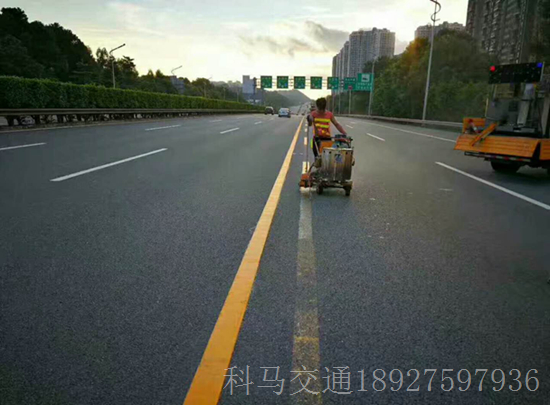 市政道路划线.jpg