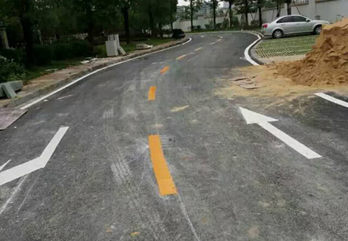 小区道路停车位交通标线 热熔反光标线划线  特制型热熔标线划线施